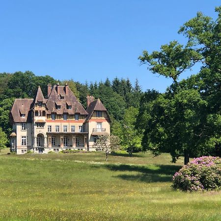 Chateau Du Gue Aux Biches Bed and Breakfast Bagnoles de l'Orne Normandie Exterior foto